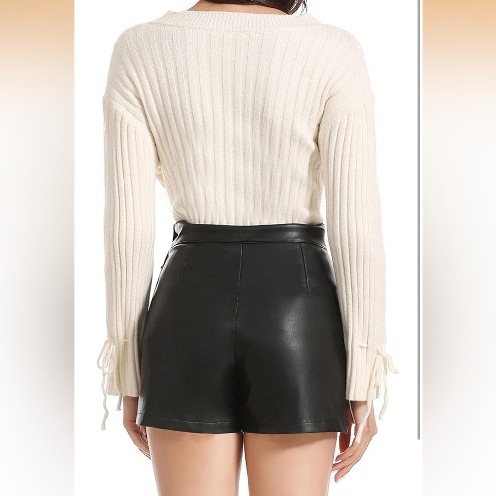 High Waisted Faux Leather Black Shorts Medium - Picture 3 of 9